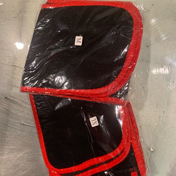 Red/Black Arm Trimmer w/cellphone pouch - Picture 2 of 4